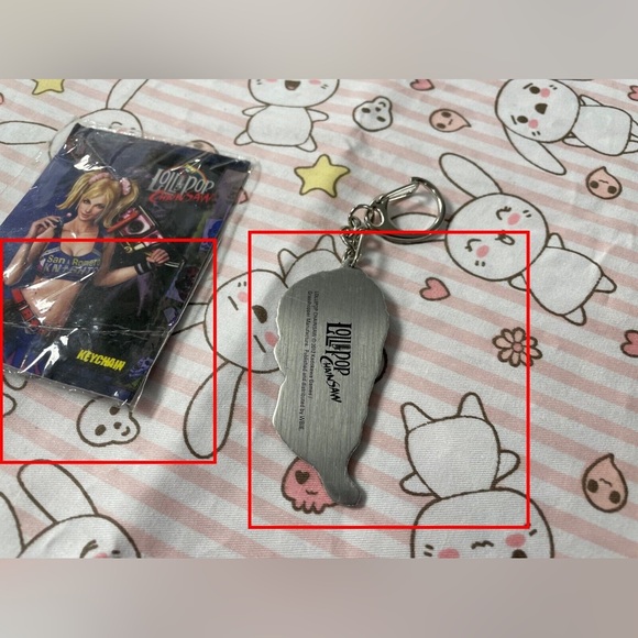 Lollipop Chainsaw Promo Items Inflatable Chainsaw and Metal Nick Head Keychain - Picture 14 of 16